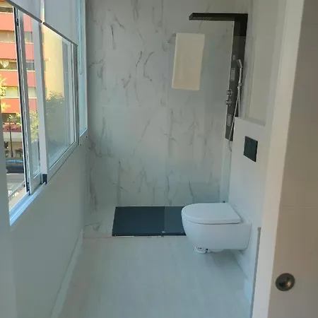 Precioso En Al Lado Del Mar דירה *