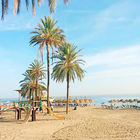 Precioso En Al Lado Del Mar